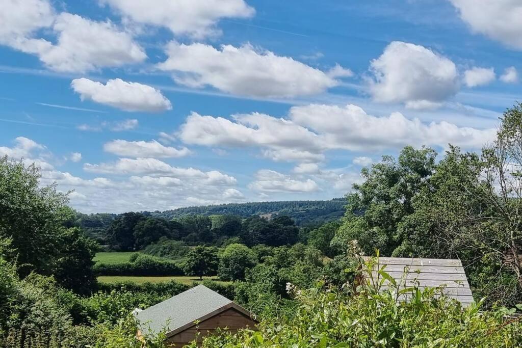 Pass The Keys Cosy Cottage With Views Over The Shropshire Hills Ludlow Exterior foto